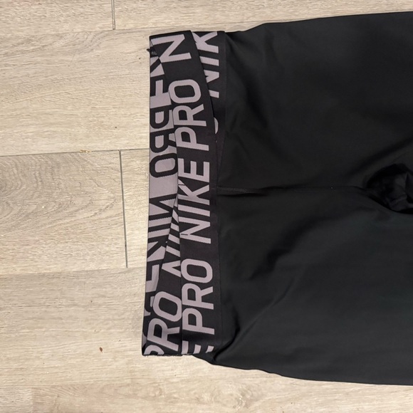Nike Pro Pants Womens 2XL Black Intertwist Tight 7/8 Leggings Dri-Fit Stretch - Picture 2 of 5